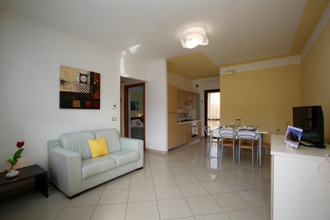Residence Villaggio Del Sole Termoli Exterior foto